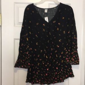 NWT Old Navy Maternity Shirt